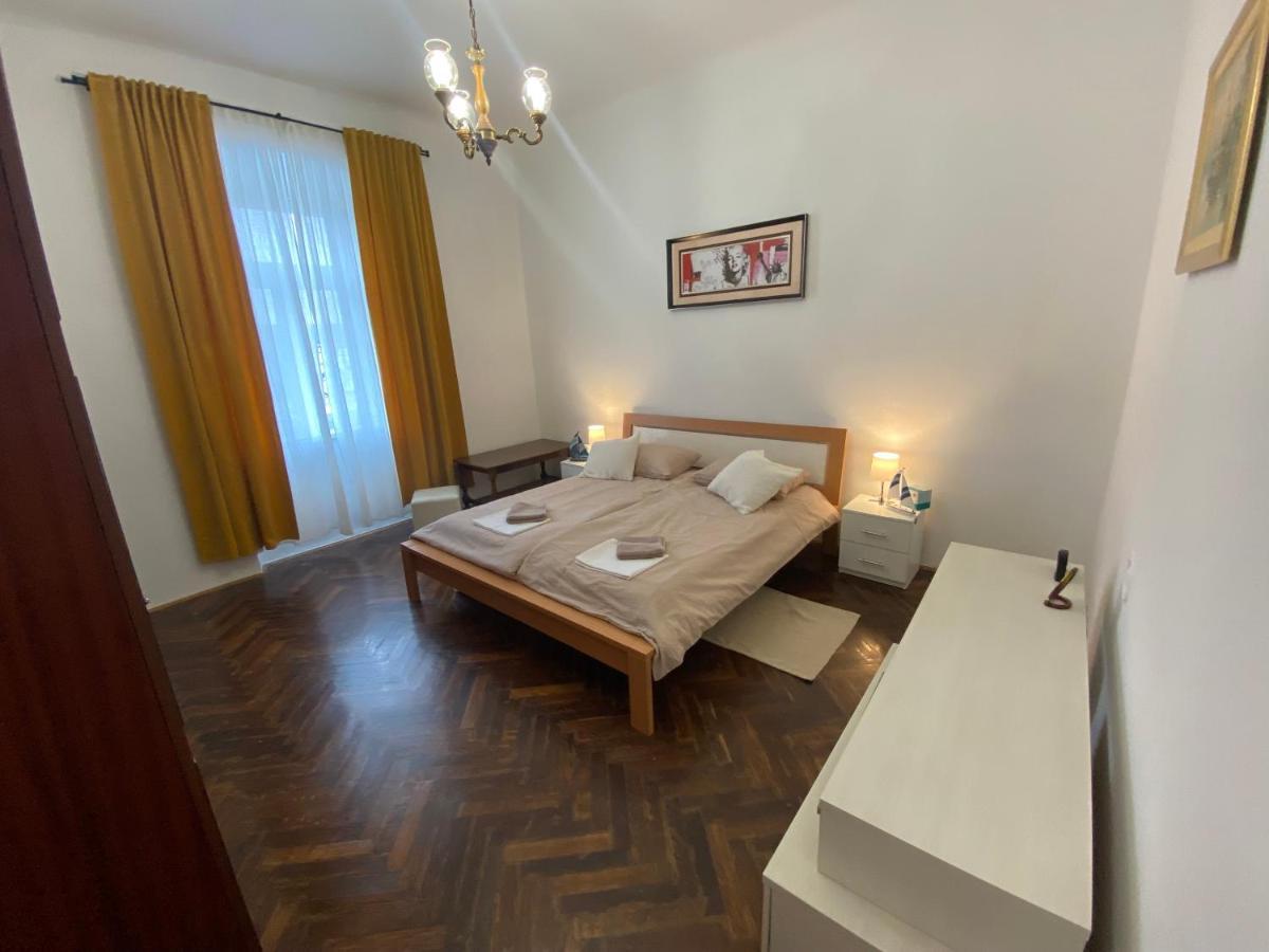 Apartman Andela Pula Centar Екстер'єр фото