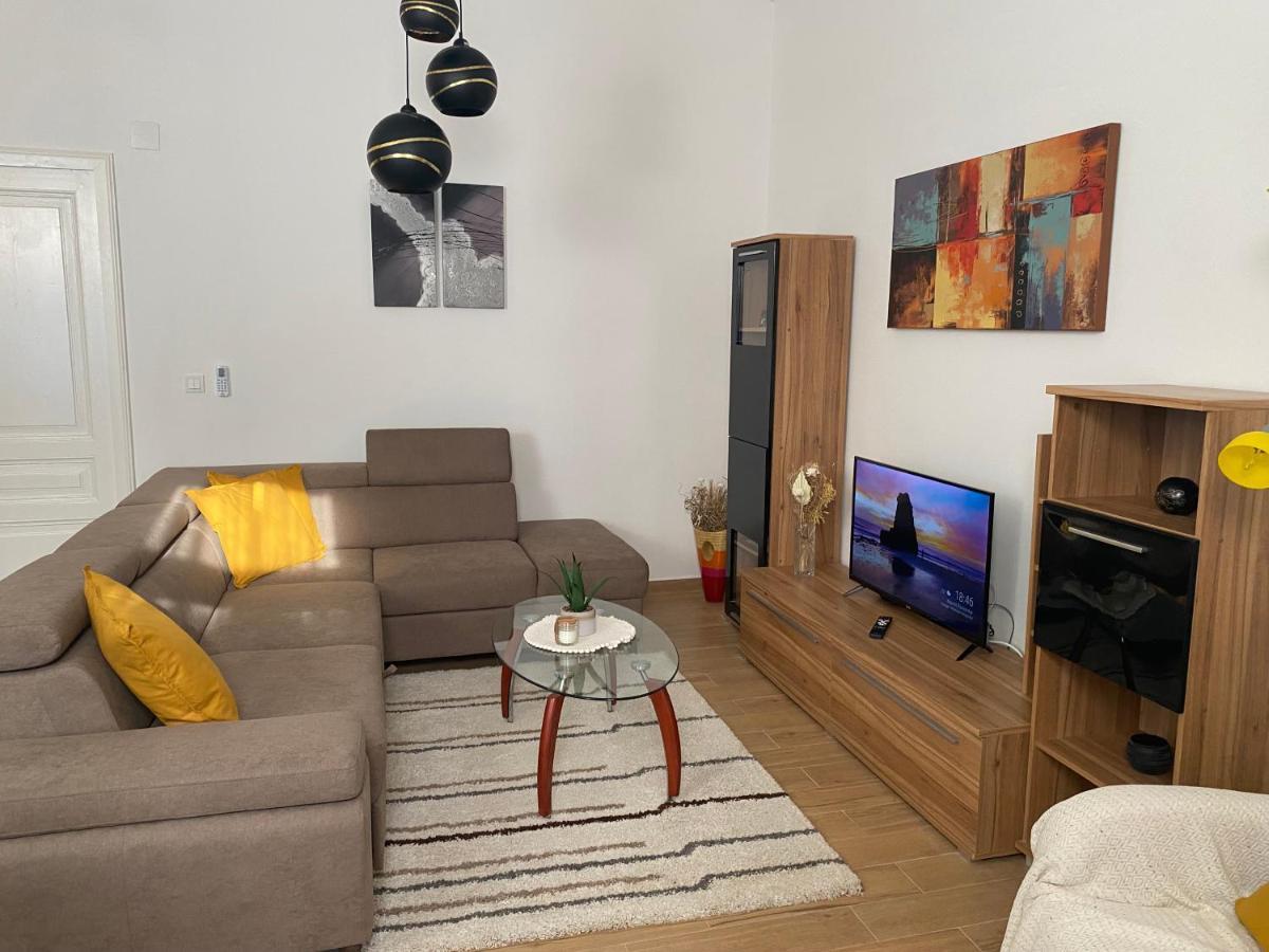 Apartman Andela Pula Centar Екстер'єр фото
