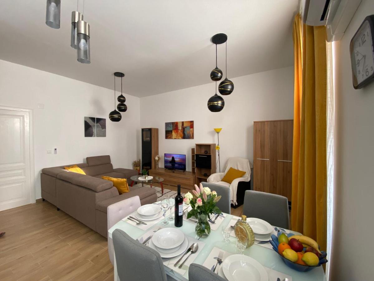 Apartman Andela Pula Centar Екстер'єр фото